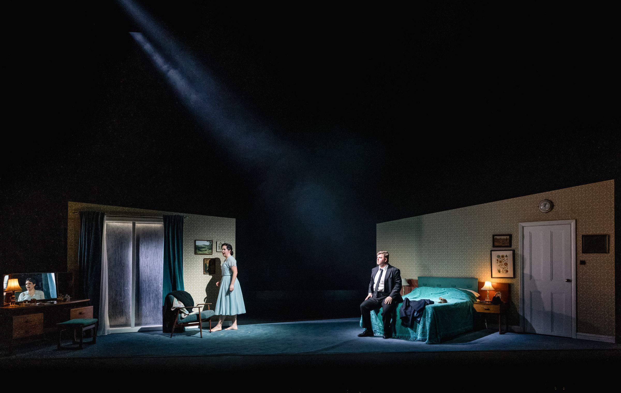 Ellen Pearson (Julia) and Sam Hird (Mark) © RBO | Mark Senior