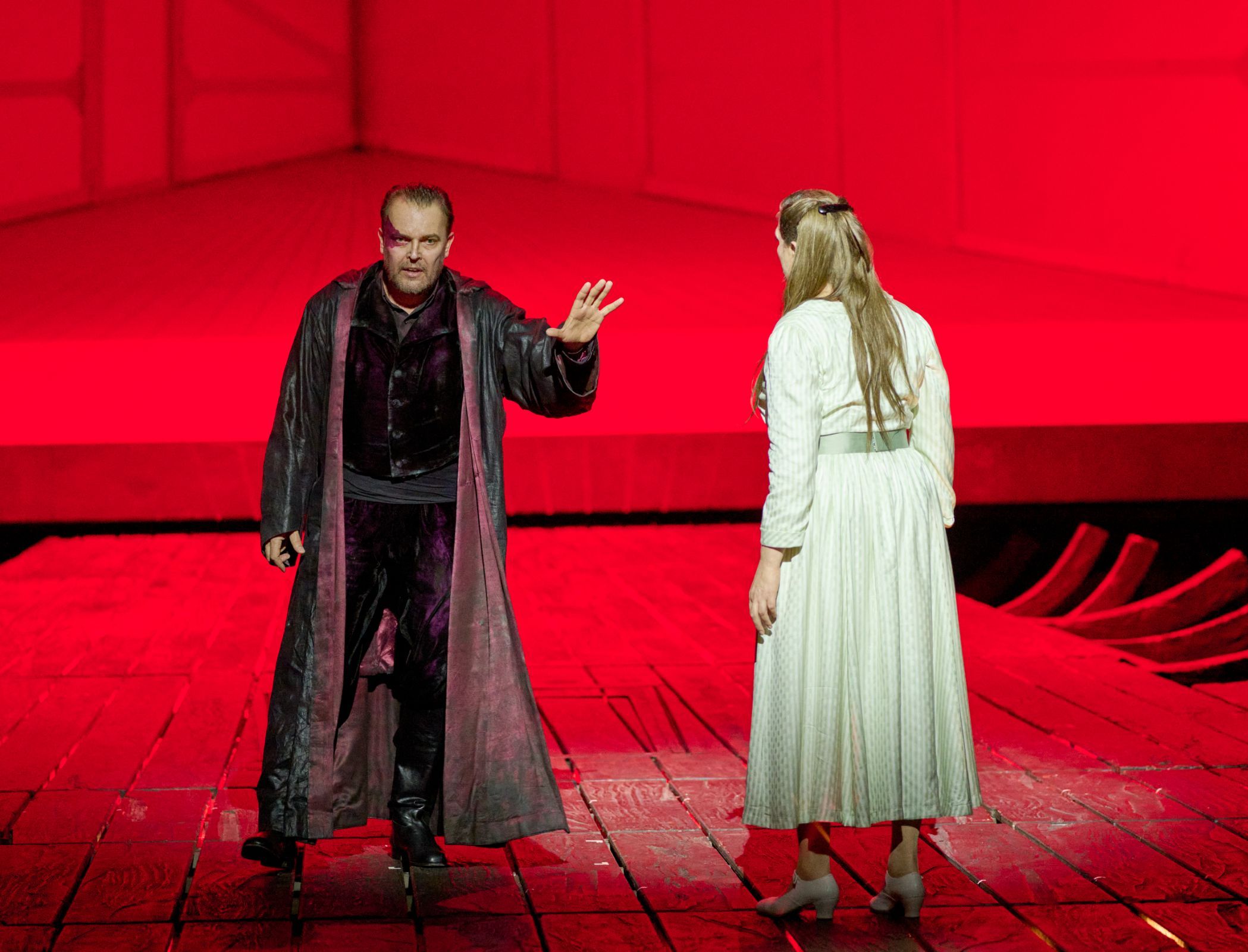 Tomasz Konieczny (Holländer) und Erica Eloff (Senta) &copy; Wiener Staatsoper | Michael Pöhn
