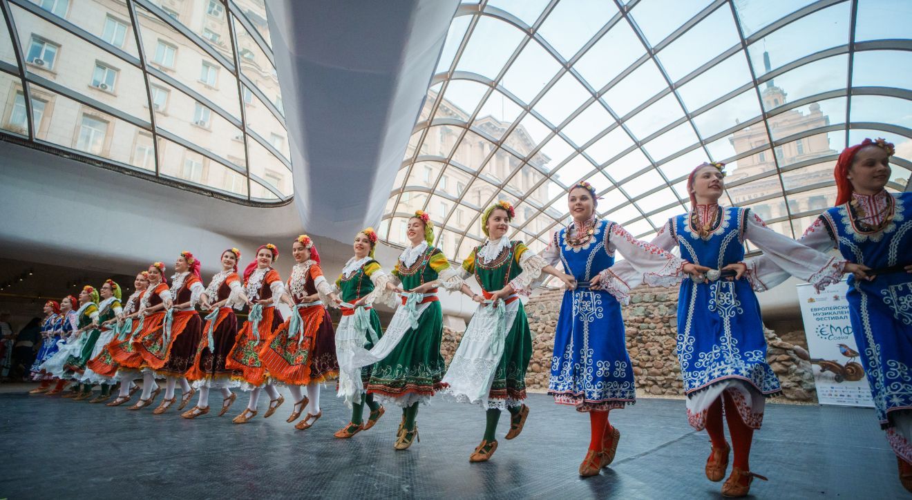Dancing Europe &copy; Petar Petrov