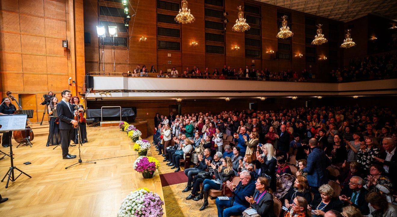 Svetlin Roussev and Cantus Firmus Orchestra &copy; Petar Petrov