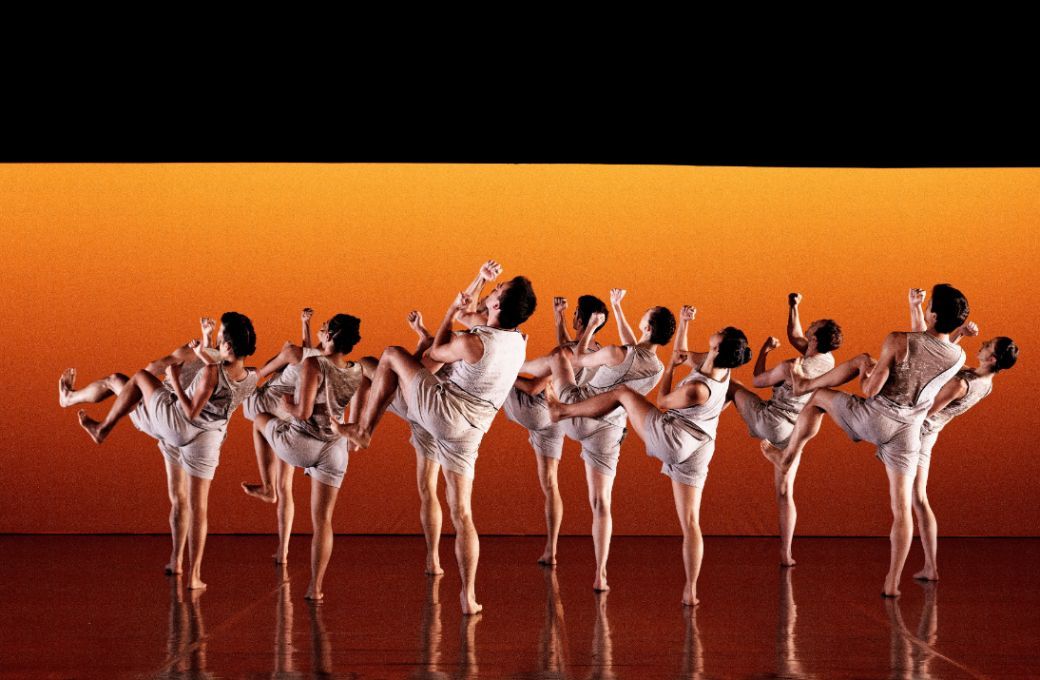 <i>Ici</i> de L&eacute;o L&eacute;rus par le Ballet de l'Op&eacute;ra national du Rhin &copy; Agathe Poupeney