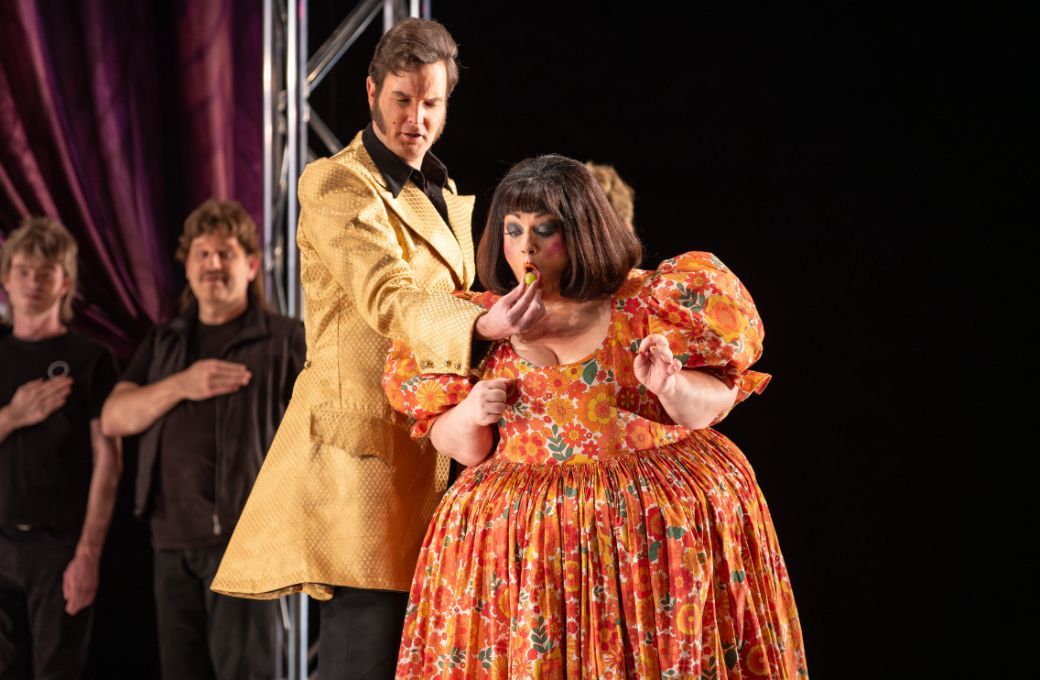 Nicholas Lester (Dandini) and Helena Dix (Clorinda) &copy; Andrew Beveridge