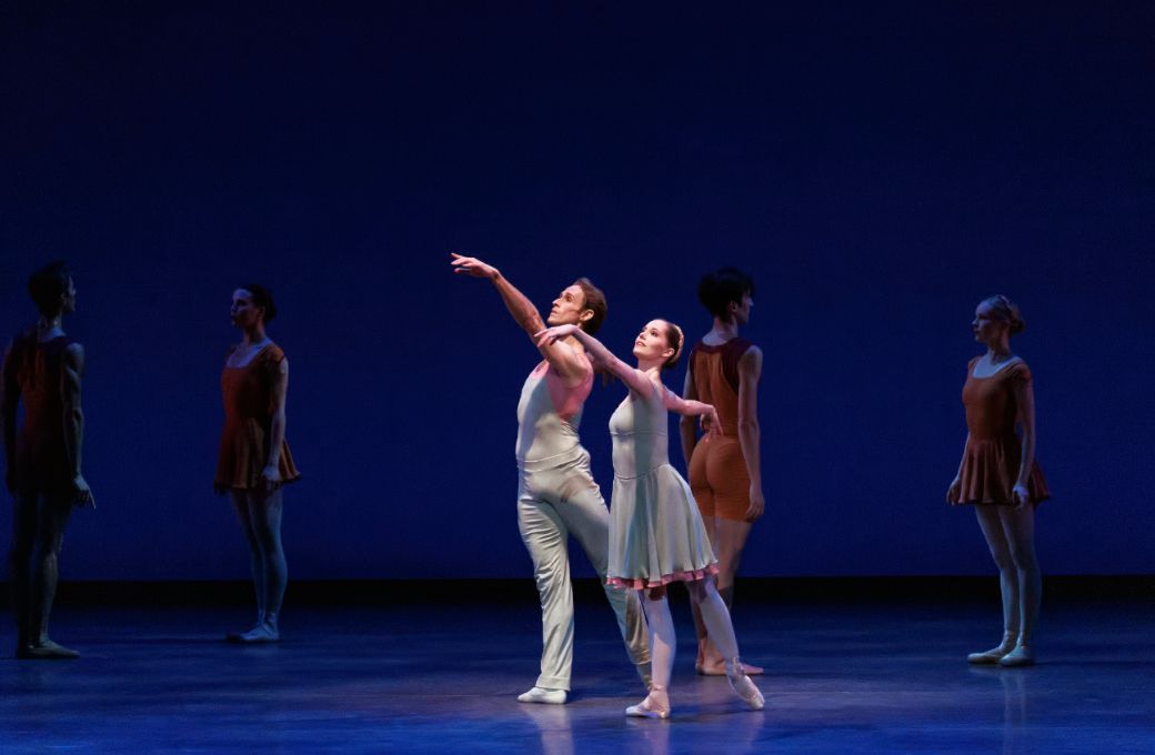 Adrian Danchig-Waring and Unity Phelan in Alexei Ratmansky&rsquo;s <i>Concerto DSCH</i> &copy; Erin Baiano