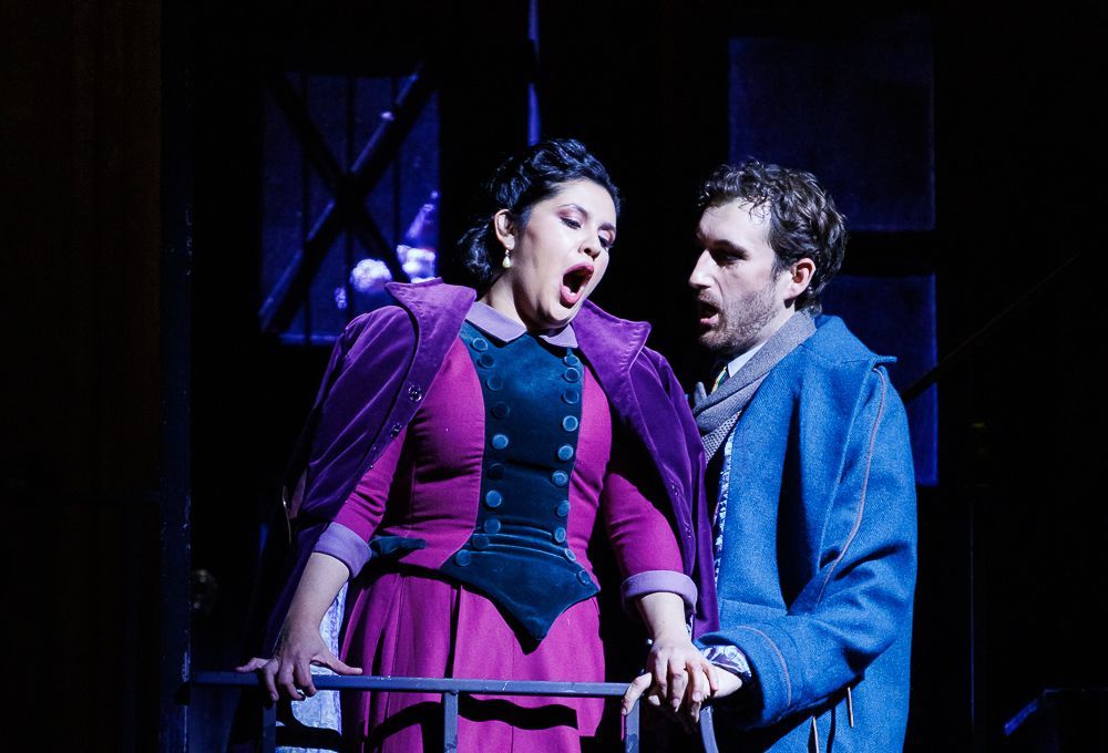 Yaritza V&eacute;liz (Mim&igrave;), Michael McDermott (Rodolfo) &copy; Alberto D&iacute;az | Municipal de Santiago