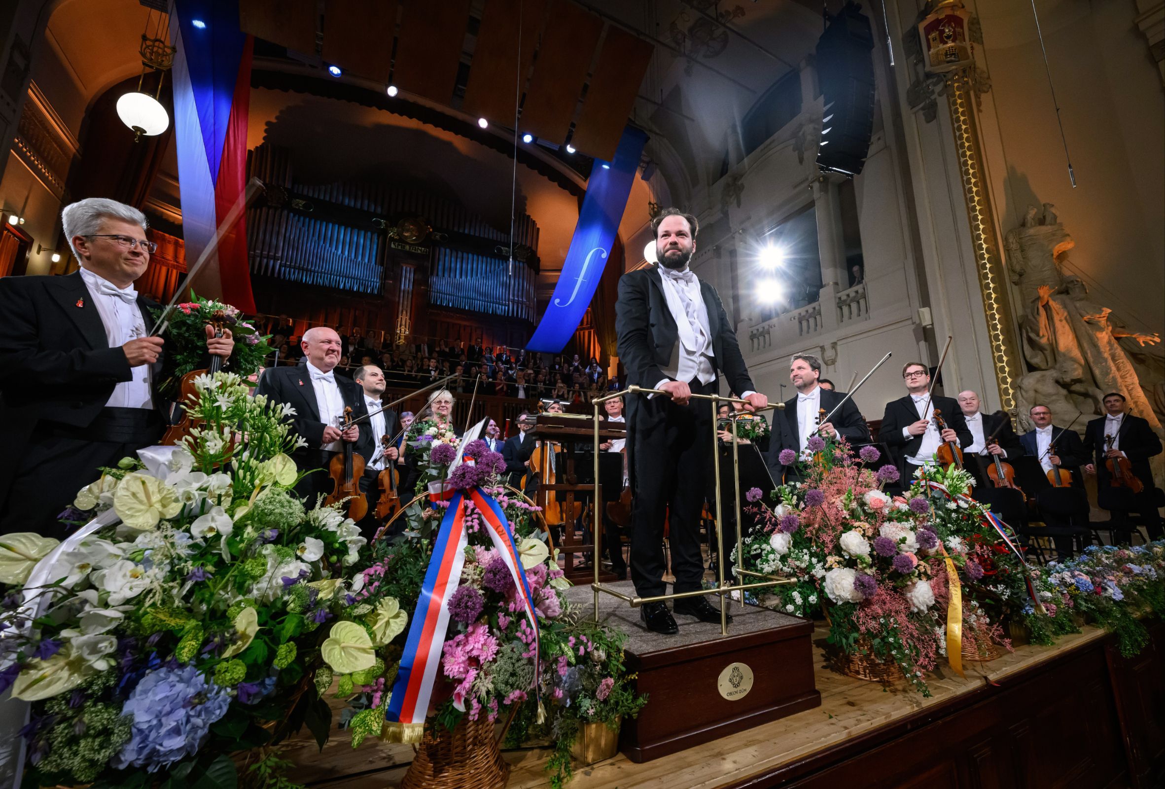 Peptr Popelka and the Prague Radio Symphony Orchestra © Petra Hajská