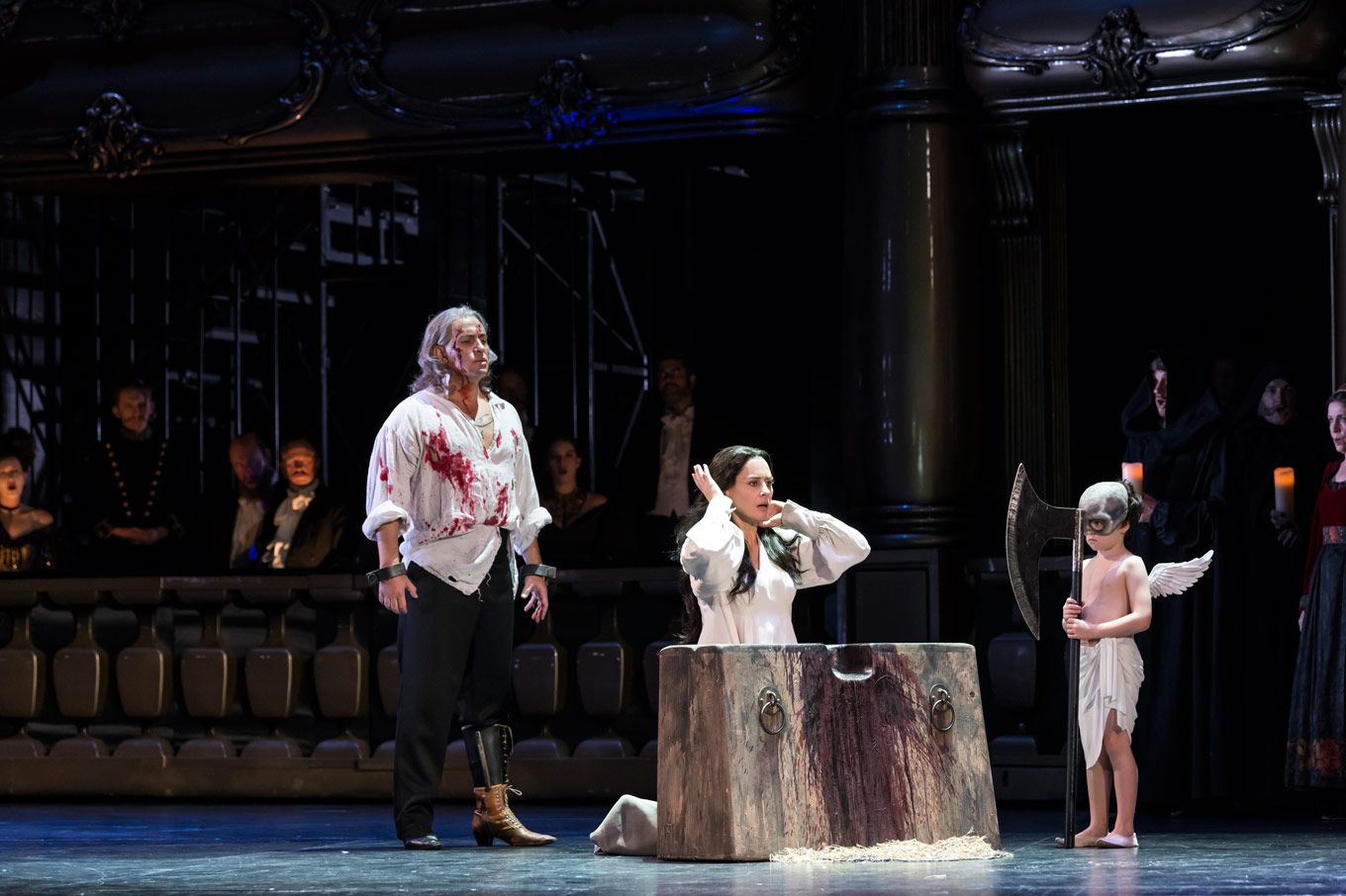 Erwin Schrott (Procida) and Malin Byström (Hélène) in <i>Les Vêpres siciliennes</i> © ROH | Bill Cooper
