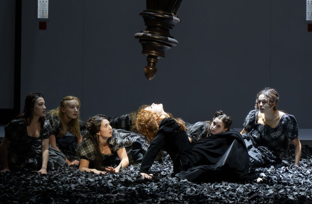 Vera-Lotte Boecker (Mary) © Monika Rittershaus