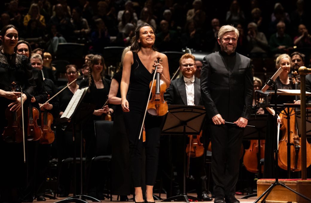 Nicola Benedetti, Kirill Karabits and the Royal Scottish National Orchestra &copy; Sally Jubb