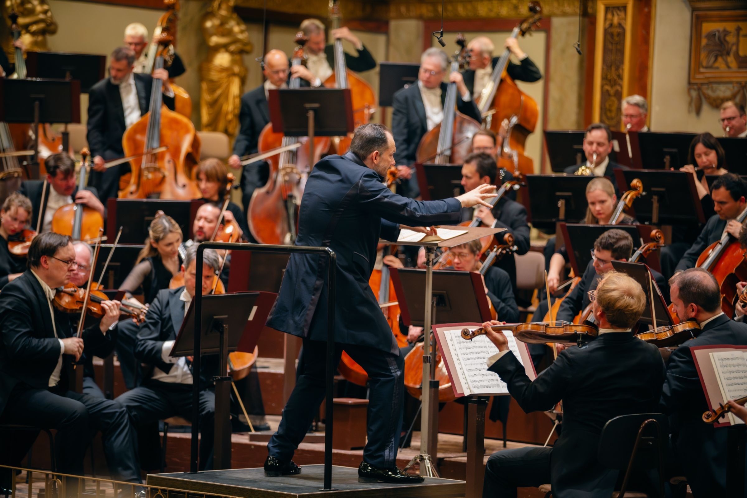 Andris Nelsons conducts the Gewandhausorchester Leipzig in the Musikverein &copy; Gewandhaus | Martin Seifert