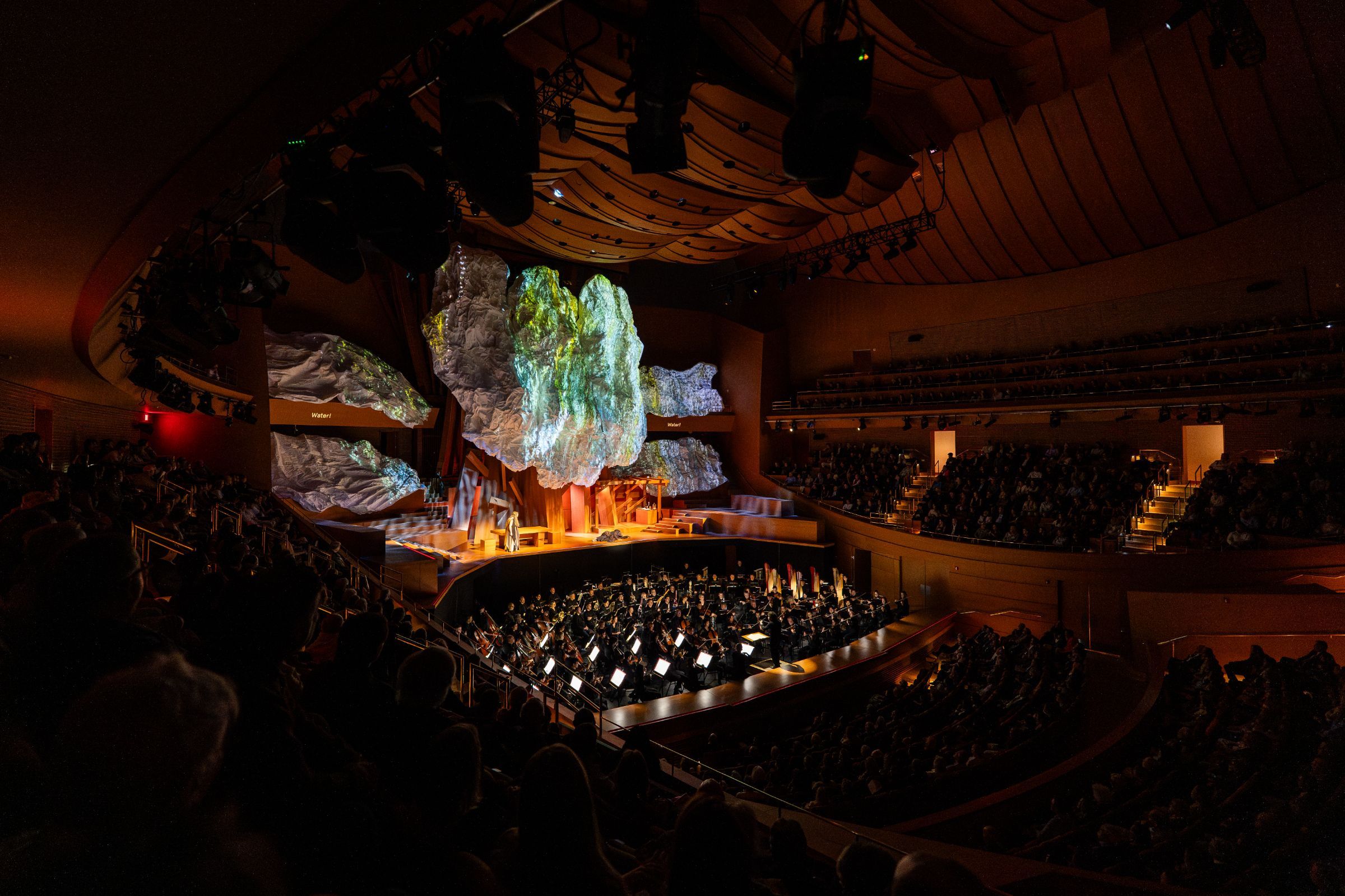 <i>Die Walküre</i> in Disney Hall &copy; Elizabeth Asher
