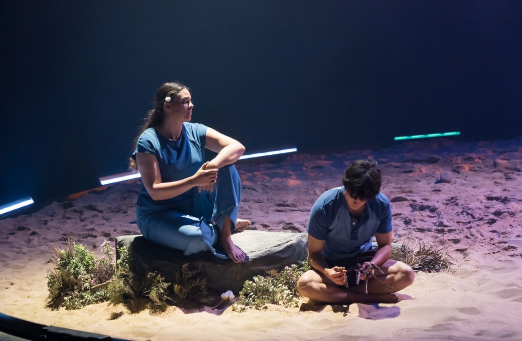 Madison Nonoa (Abele) and Ty Arnott &copy; Anna Kučera