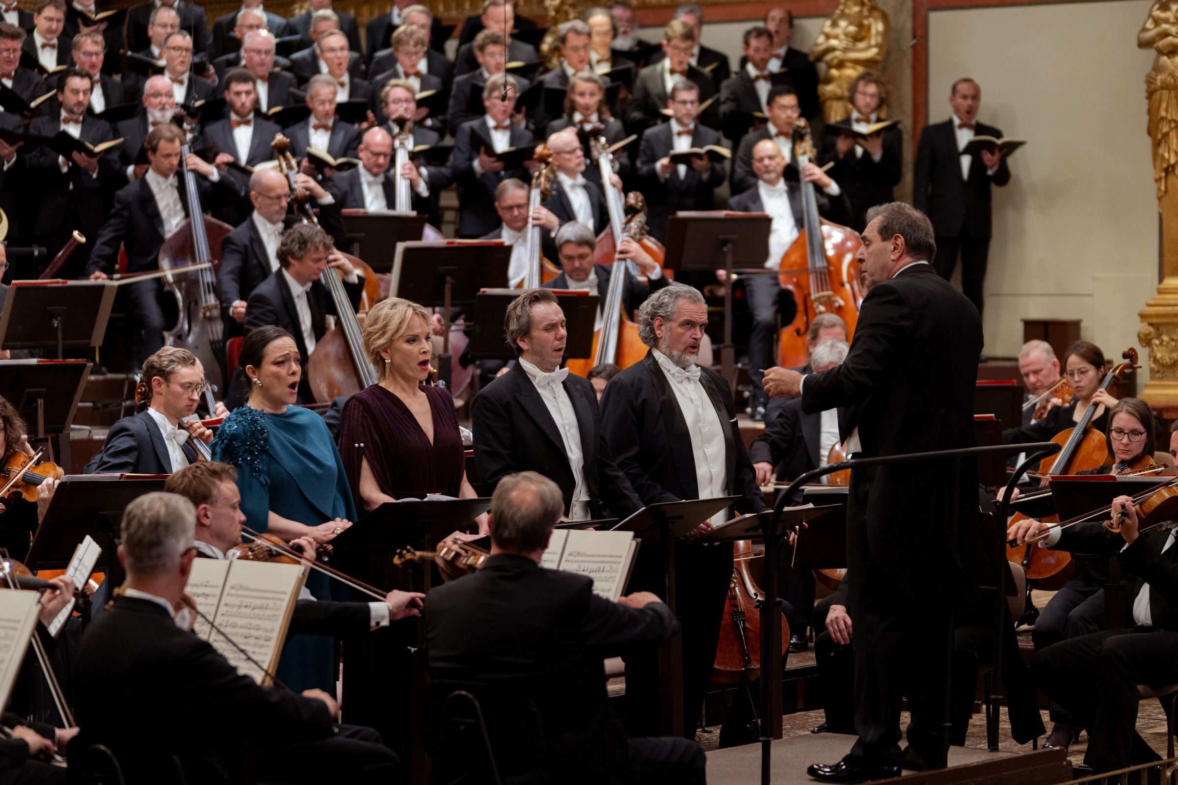Eleonora Buratto, Elīna Garanča, Benjamin Bernheim, Riccardo Zanellato und Daniele Gatti © Jörg Simanowski (markenfotografie)