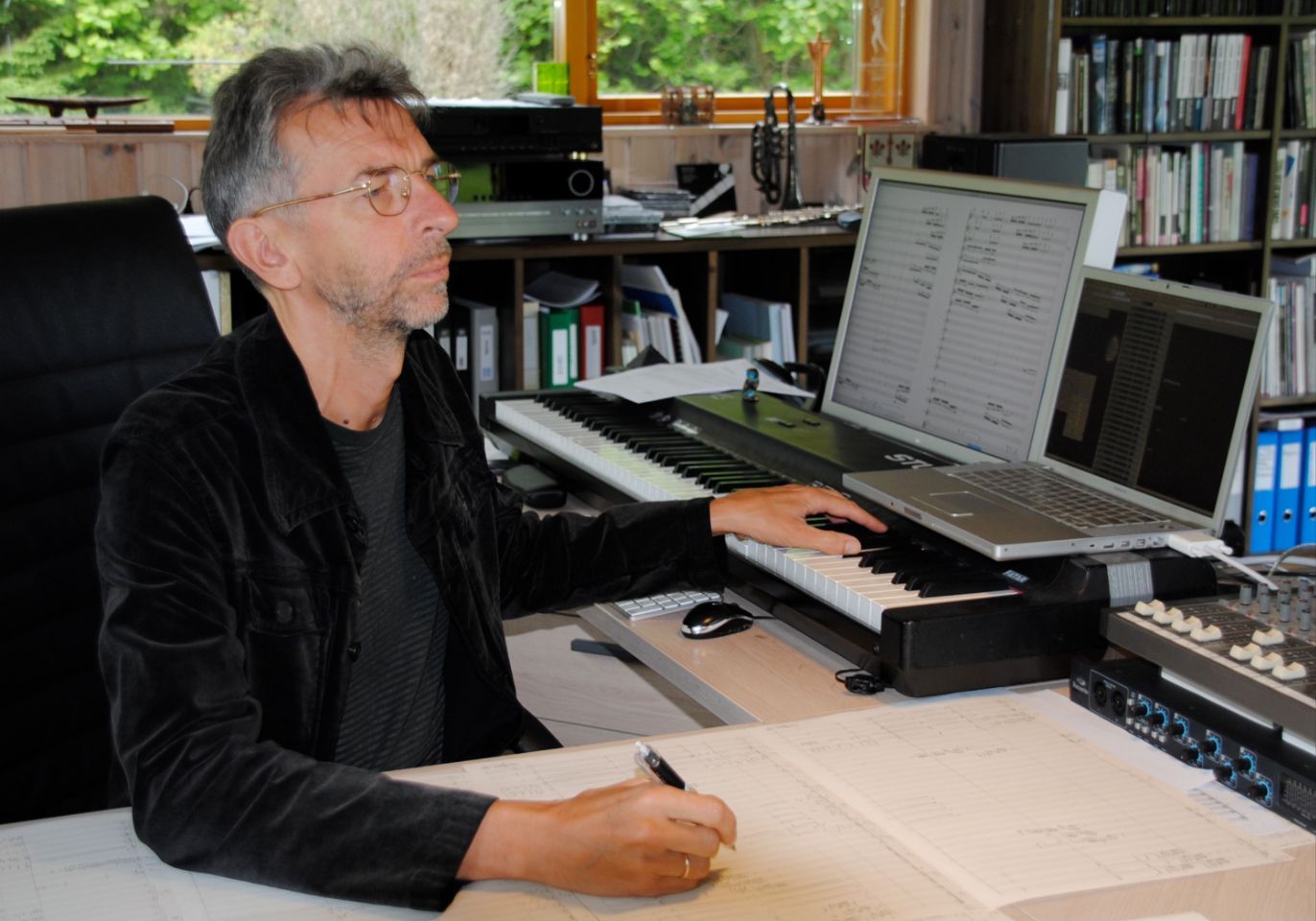 Erkki-Sven Tüür in his studio © Anne Tüür