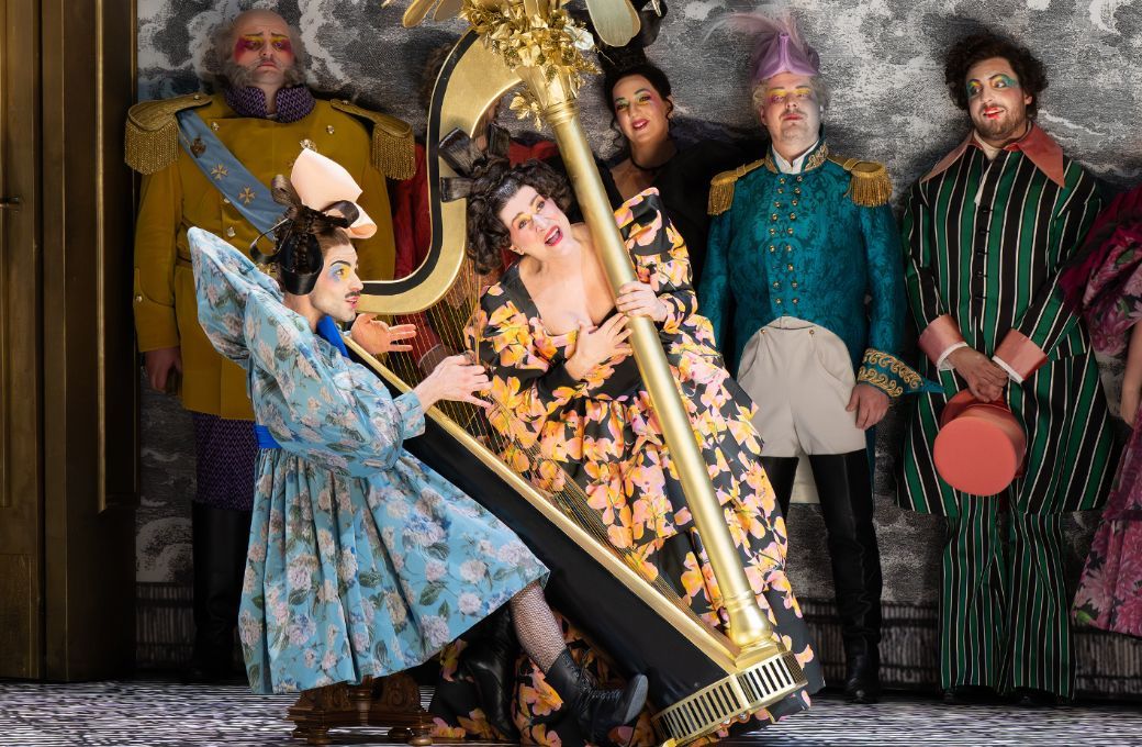 Rouven Pabst (dancer), Cecilia Bartoli (Corinna) and ensemble &copy; SF | Monika Rittershaus