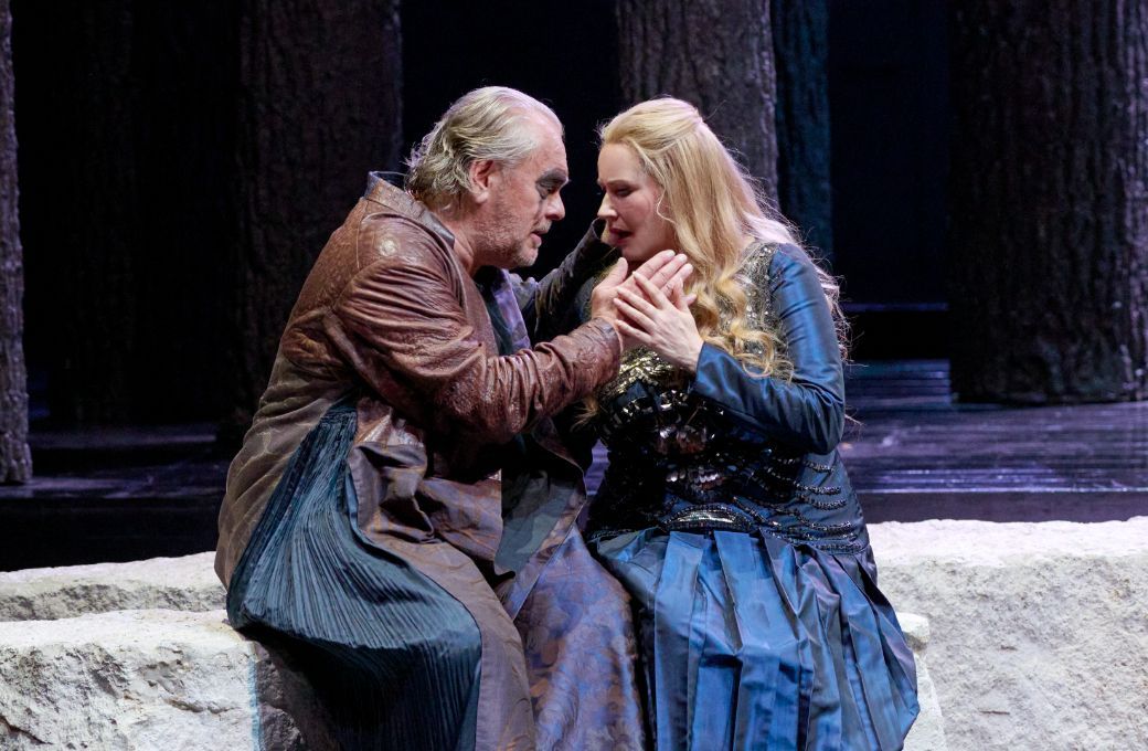 Michael Volle (Wotan) und Camilla Nylund (Br&uuml;nnhilde) &copy; Wiener Staatsoper | Michael P&ouml;hn