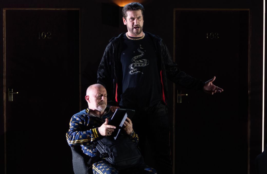 Andrew Murphy (Leporello) and Jolyon Loy (Don Giovanni) &copy; Frances Marshall