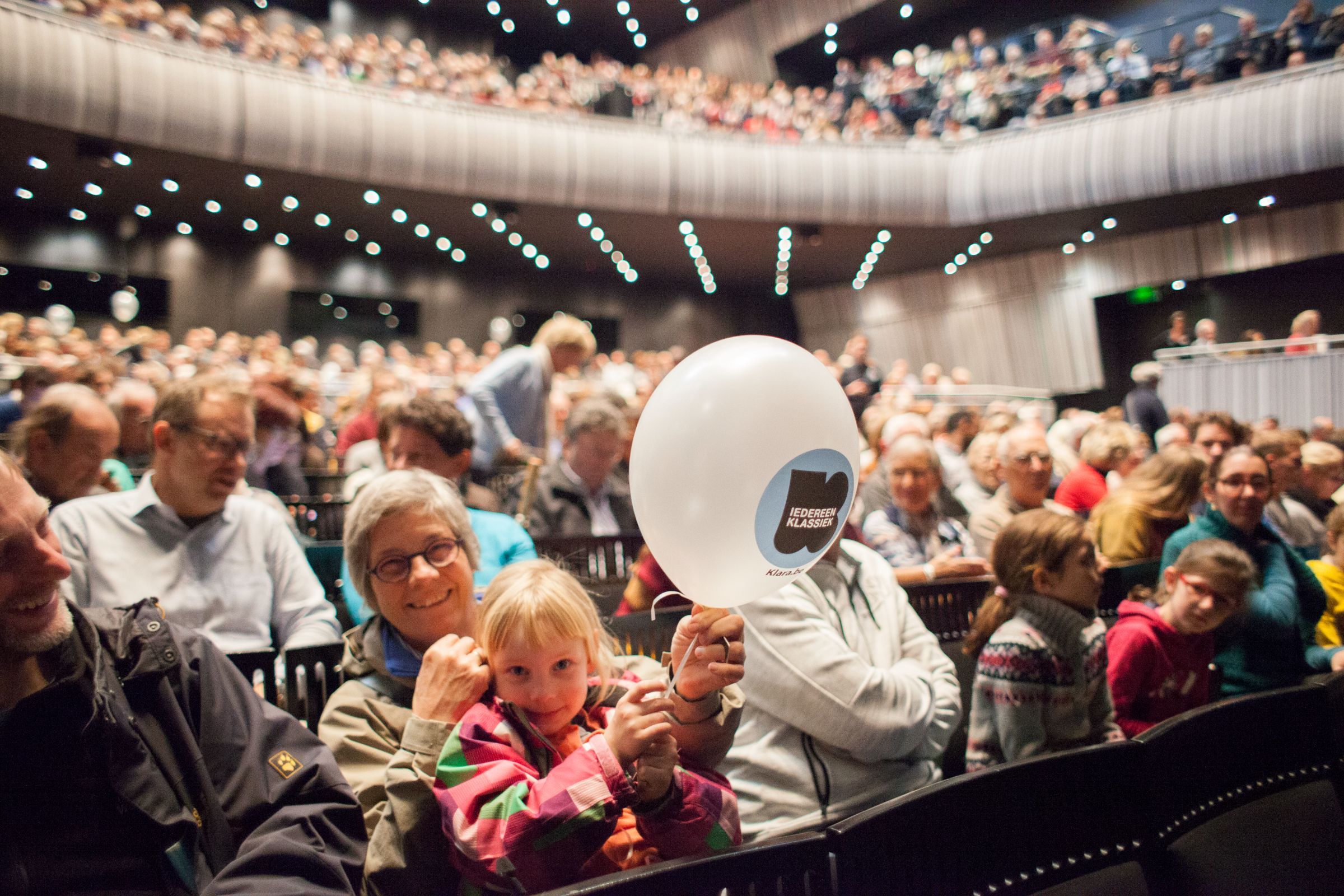 Main Stage - Audience &copy; Tim Theo Deceuninck