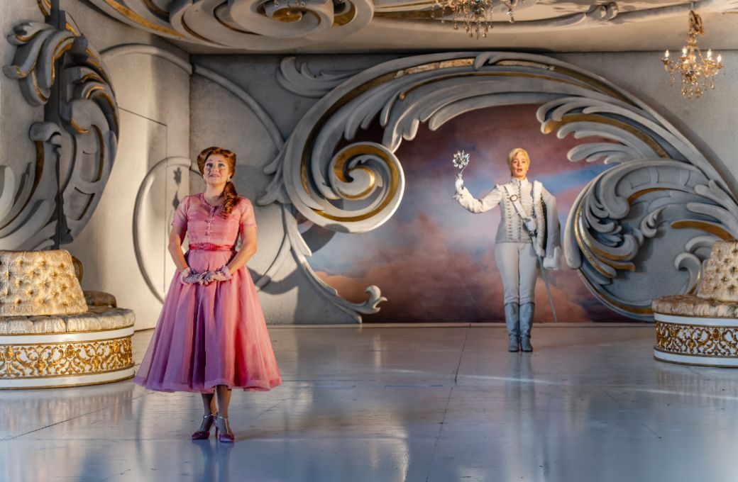 Soraya Mafi (Sophie) and Niamh O'Sullivan (Octavian) &copy; Julian Guidera
