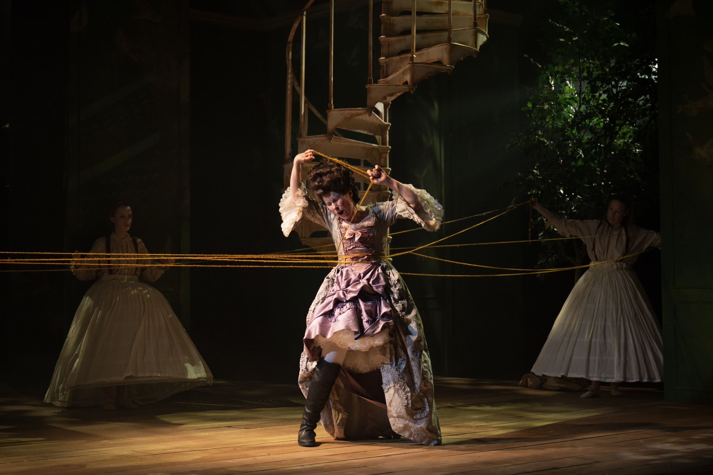 Anna Devin (Angelica) &copy; Matthew Williams-Ellis