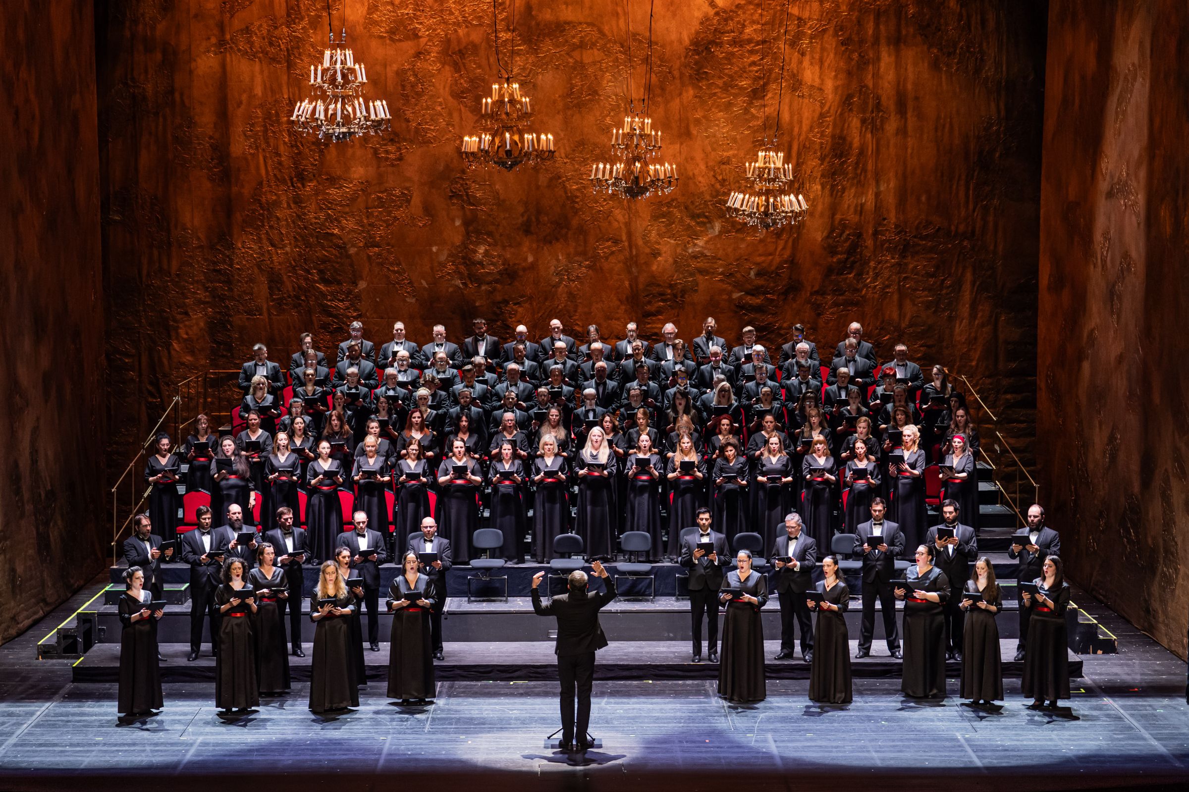 Hungarian State Opera Chorus © Valter Berecz / Hungarian State Opera