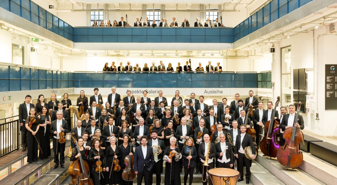 Munich Philharmonic Orchestra with Chief Conductor Lahav Shani © Tobias Hase