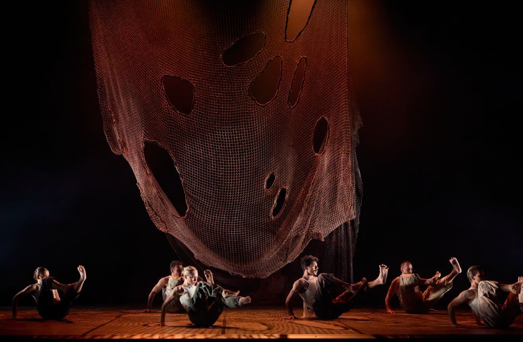 Bangarra Dance Theatre in Glory Tuohy-Daniell&rsquo;s <i>Keeping Grounded</i> &copy; Daniel Boud