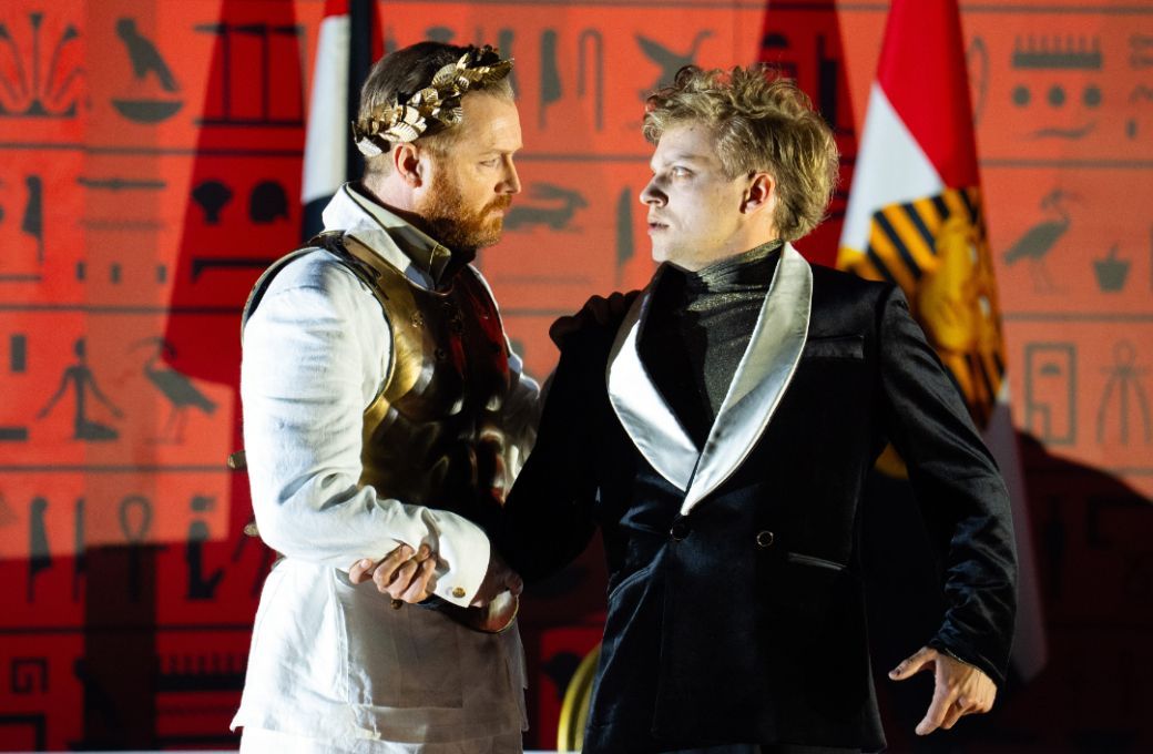 Tim Mead (Giulio Cesare) and Hugh Cutting (Tolomeo) &copy; Richard Hubert Smith
