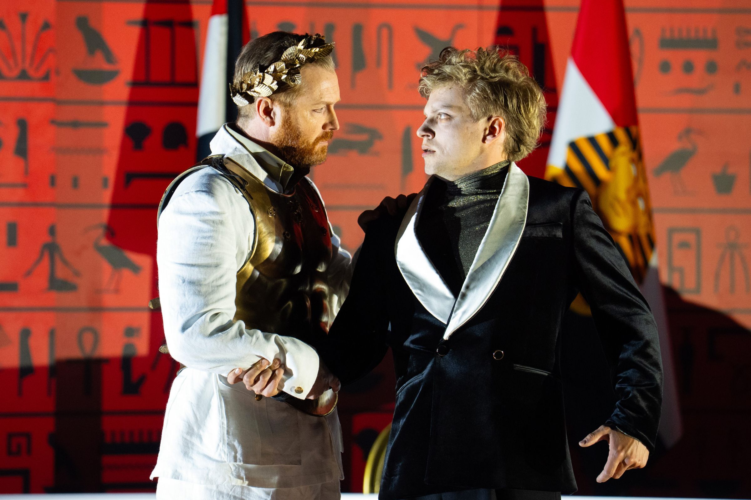 Tim Mead (Giulio Cesare) and Hugh Cutting (Tolomeo) &copy; Richard Hubert Smith