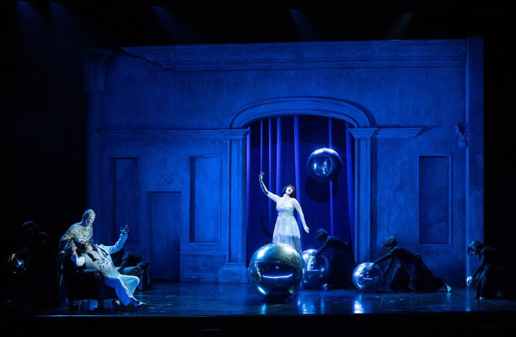 Owen Willetts (Nireo), Tim Mead (Giulio Cesare) and Sarah Brady (Cleopatra) &copy; Richard Hubert Smith
