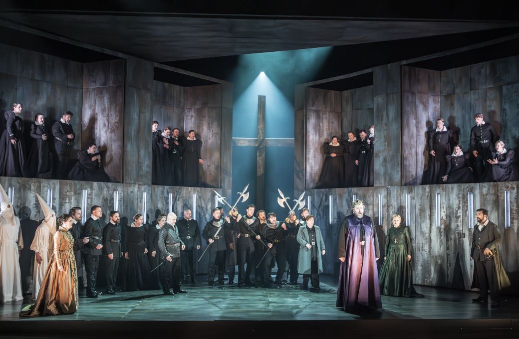 <i>Don Carlo</i>, Act 2 © Marc Brenner