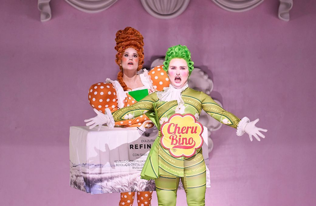 Sarah Blanch (Susanna) y Julia Lezhneva (Cherubino) © David Ruano | Gran Teatre del Liceu