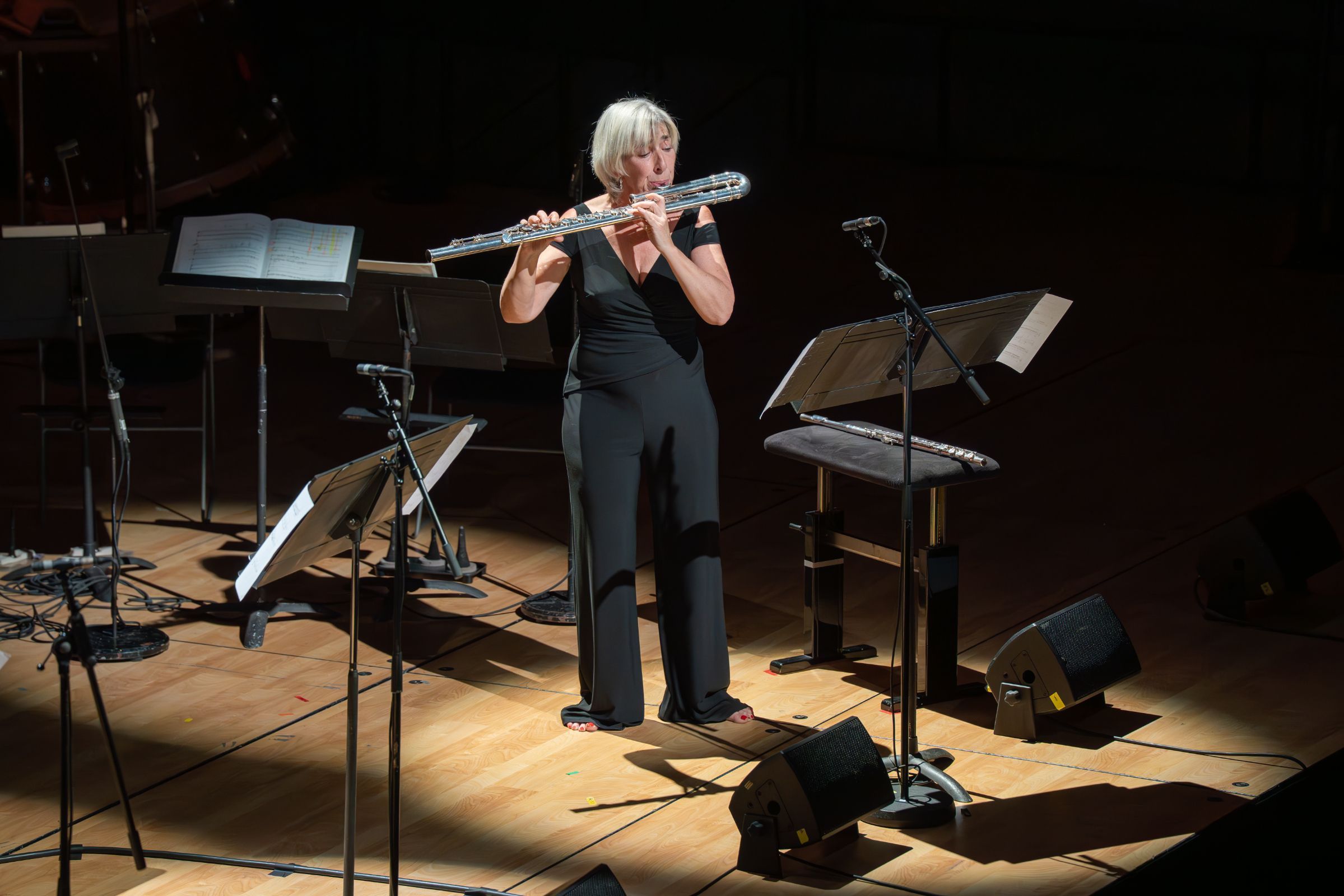 Emmanuelle Ophèle dans <i>Précipitations</i> de Tobias Feierabend &copy; Anne-Élise Grosbois