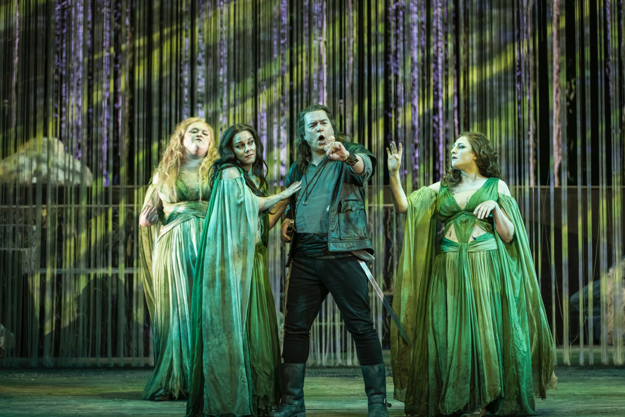 Stefan Vinke (Siegfried) with Gretchen Krupp, Cadie J Bryan & Alexandra Razskazoff (Rhinemaidens) © Raftermen