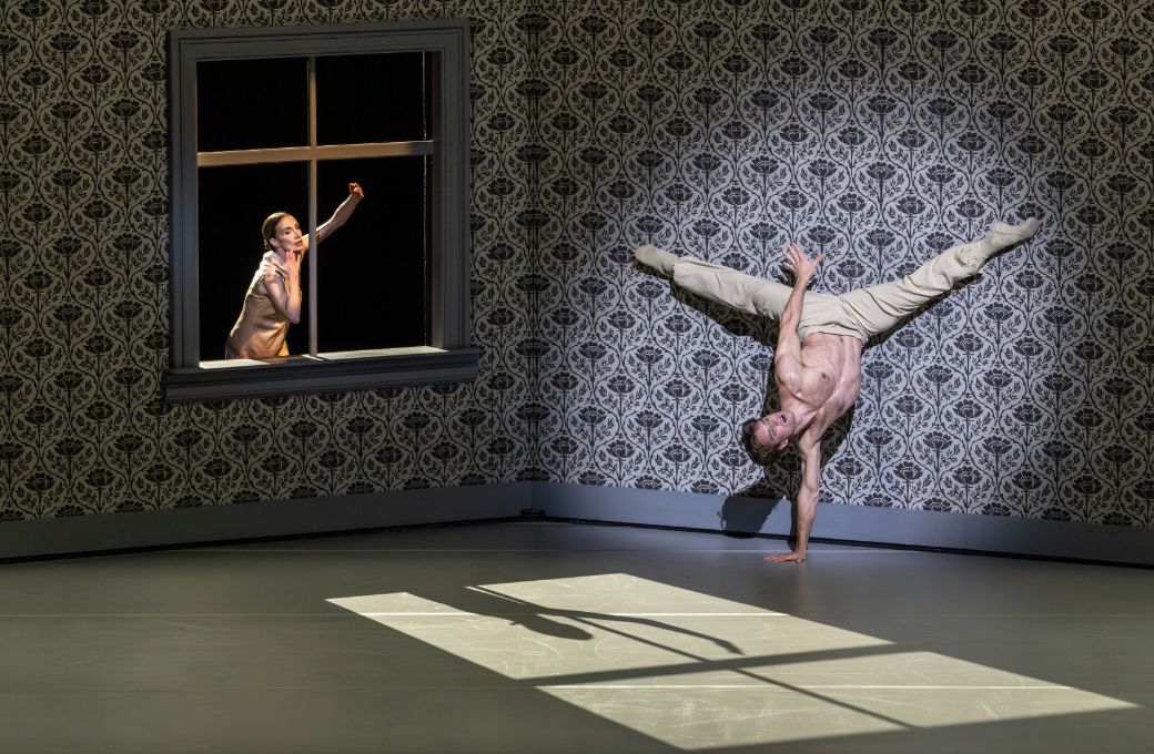 Lauren Cuthbertson and Lukas B. Br&aelig;ndsr&oslash;d in Sol Le&oacute;n and Paul Lightfoot&rsquo;s <i>Shoot the Moon</i> &copy; The Royal Ballet 2026. Johan Persson