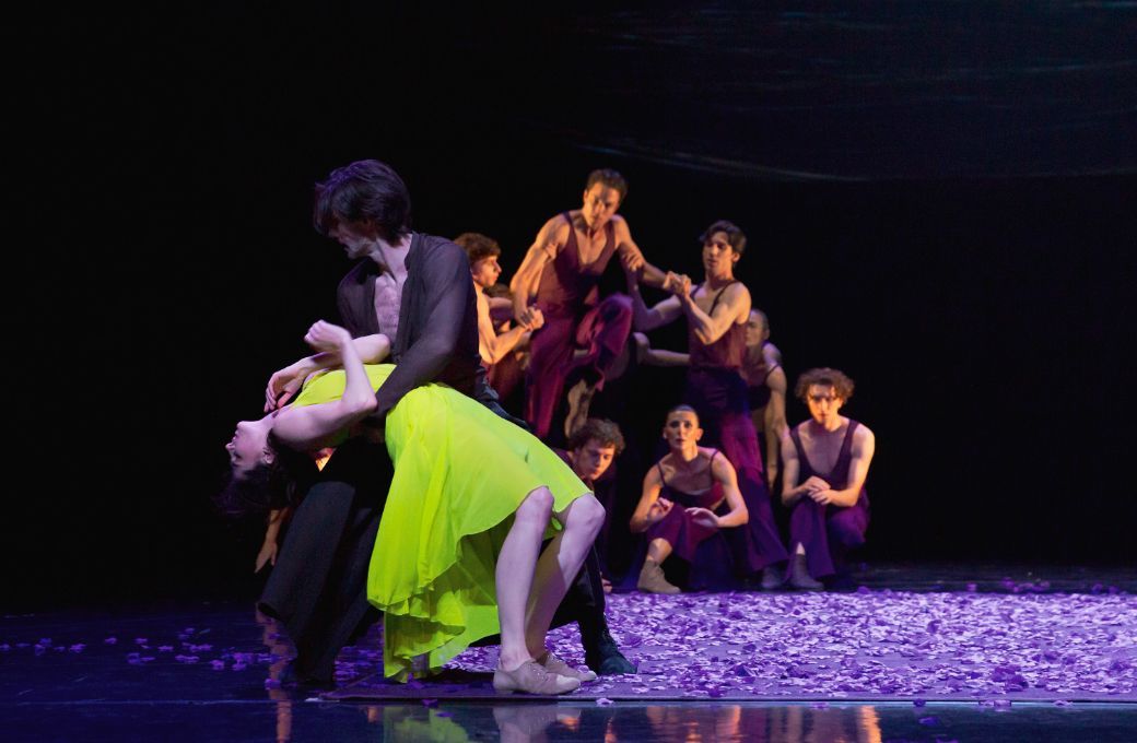 Polish National Ballet in Izadora Weiss&rsquo; <i>Delusions</i> (Roksana) &copy; Ewa Krasucka