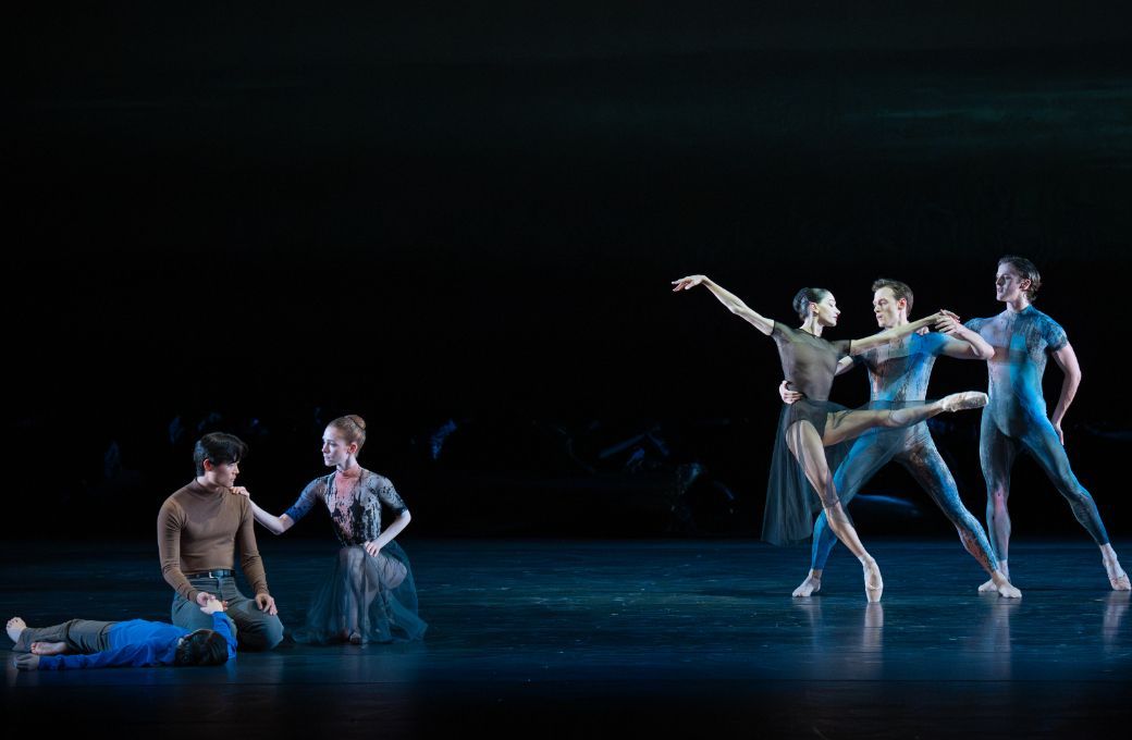 Dancers from Dutch National Ballet in Alexei Ratmansky&rsquo;s <i>Solitude</i> &copy; Altin Kaftira