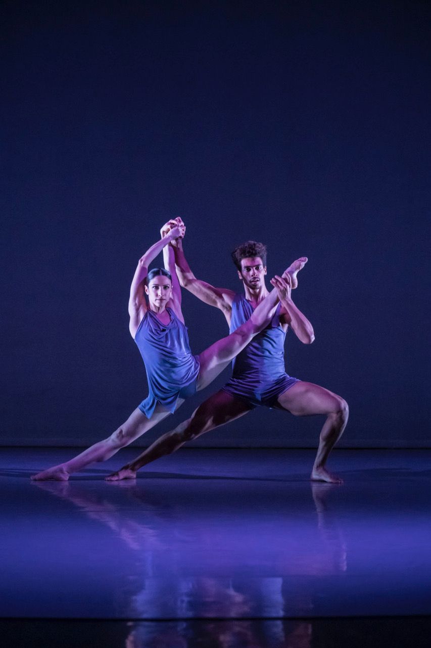 Brenda Lee Grech and Liam Francis in Wayne McGregor’s <i>PreSentient</i> &copy; Johan Persson