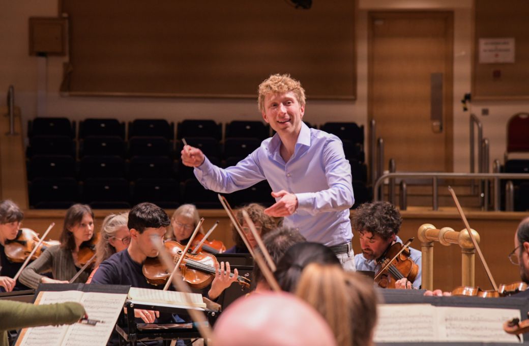 Patrick Hahn rehearses the Royal Scottish National Orchestra &copy; RSNO | Clara Cowen