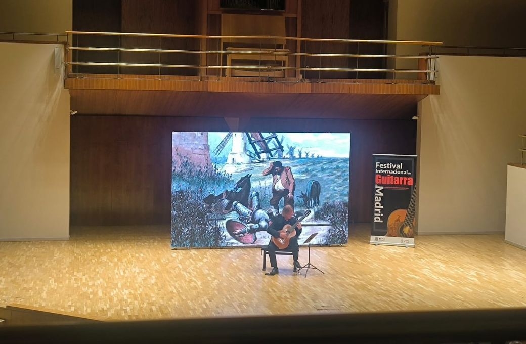 David Russell durante la interpretaci&oacute;n de <i>Don Quixote</i> &copy; Futura Comunicaci&oacute;n