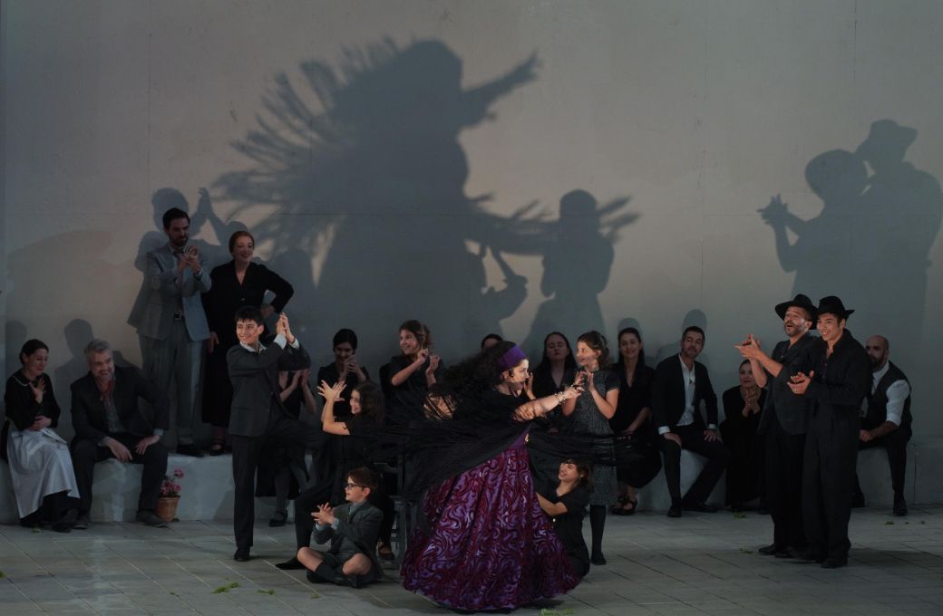 Escena con Peque&ntilde;os Cantores de la ORCAM &copy; Elena del Real | Teatro de la Zarzuela