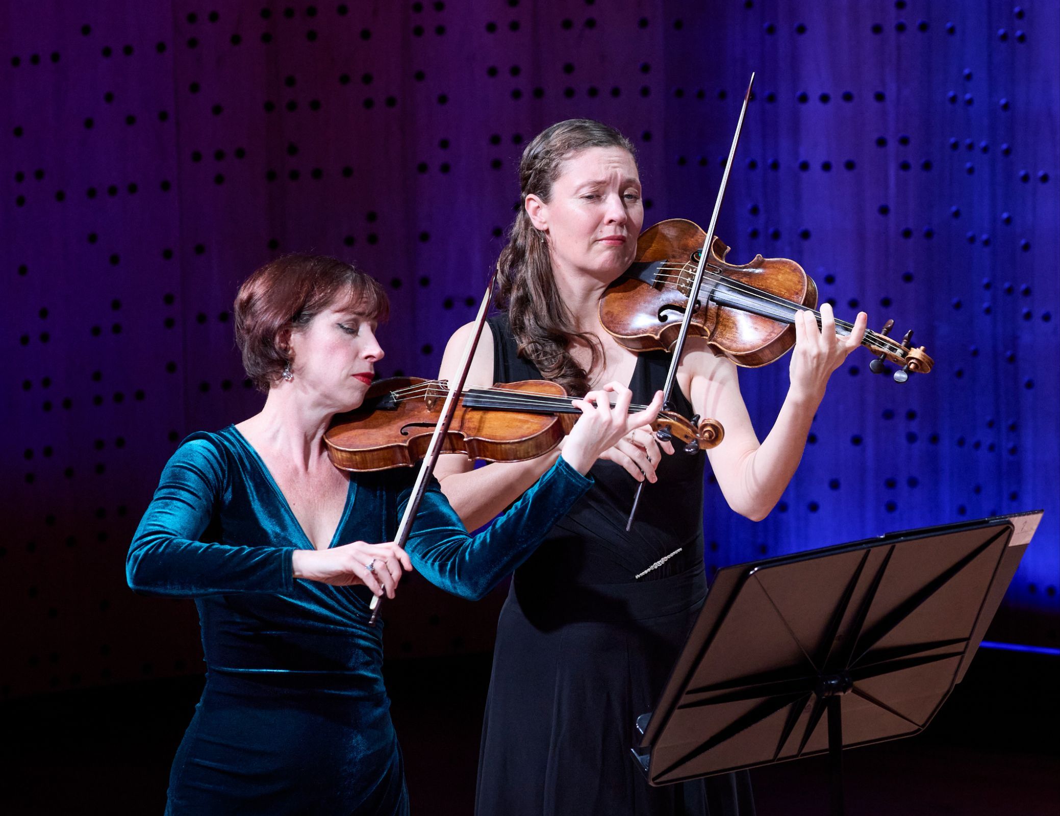Madeleine Easton and Simone Slattery &copy; Keith Saunders