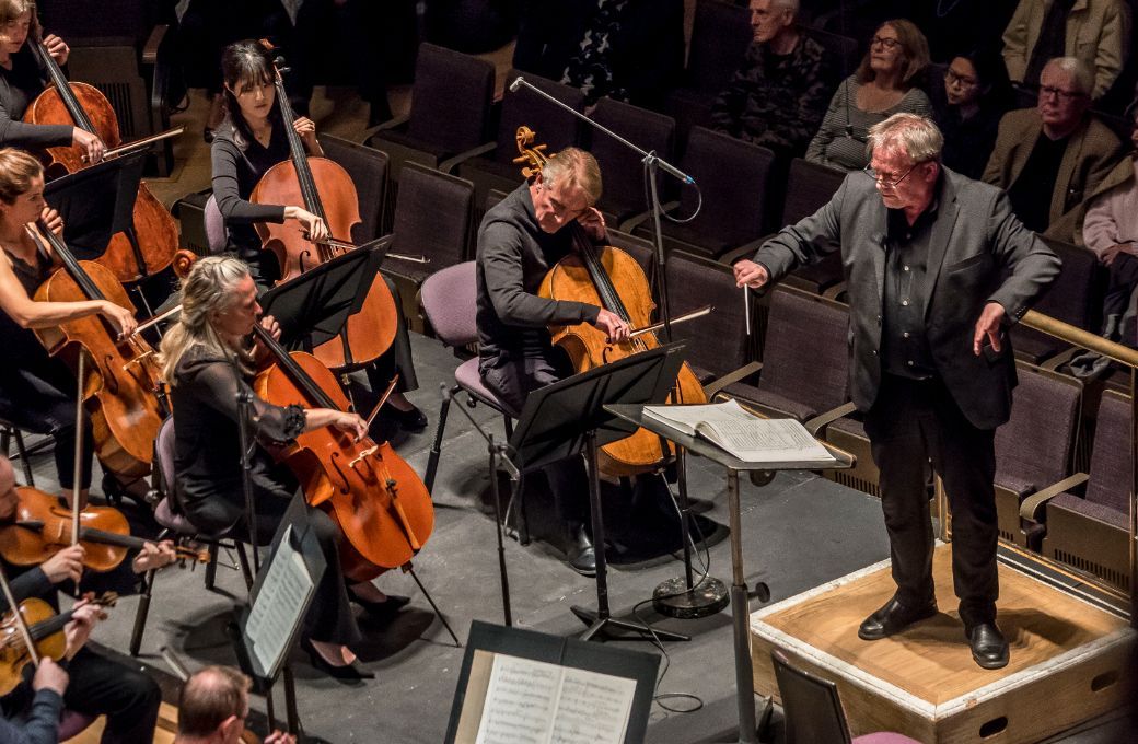 John Storg&aring;rds conducts the BBC Philharmonic Orchestra &copy; Chris Payne