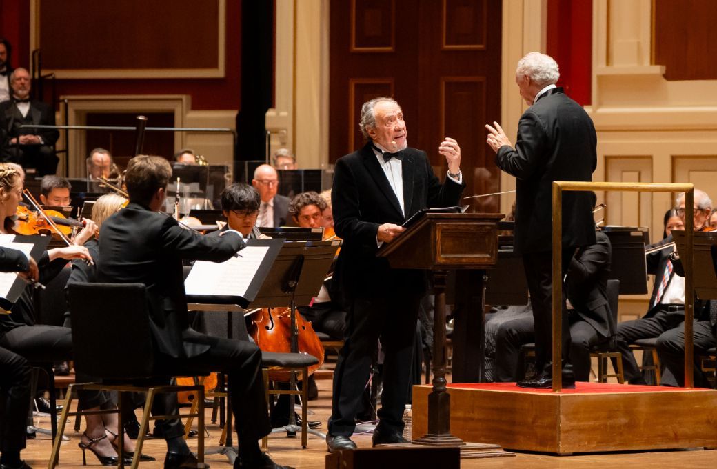F Murray Abraham, Manfred Honeck and the Pittsburgh Symphony &copy; Josh Milteer