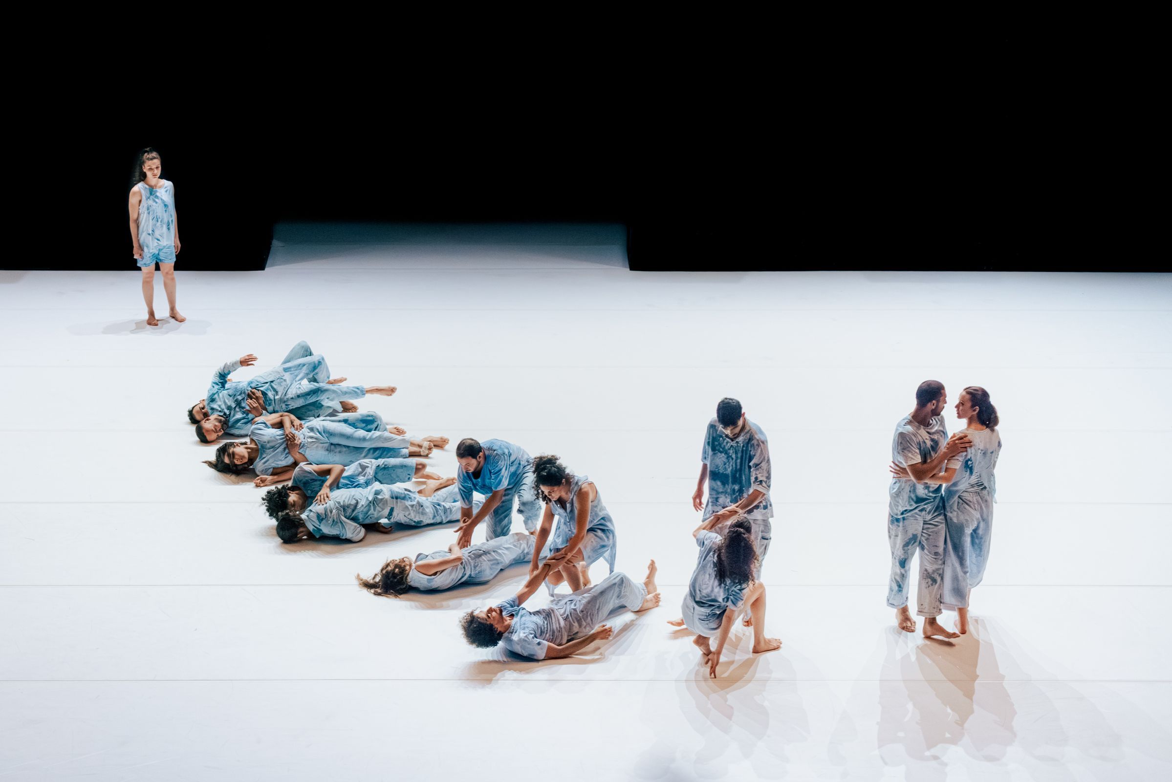 <i>Tenir le temps</i>, par le Ballet de l'Opéra de Tunis © Quentin Chevrier