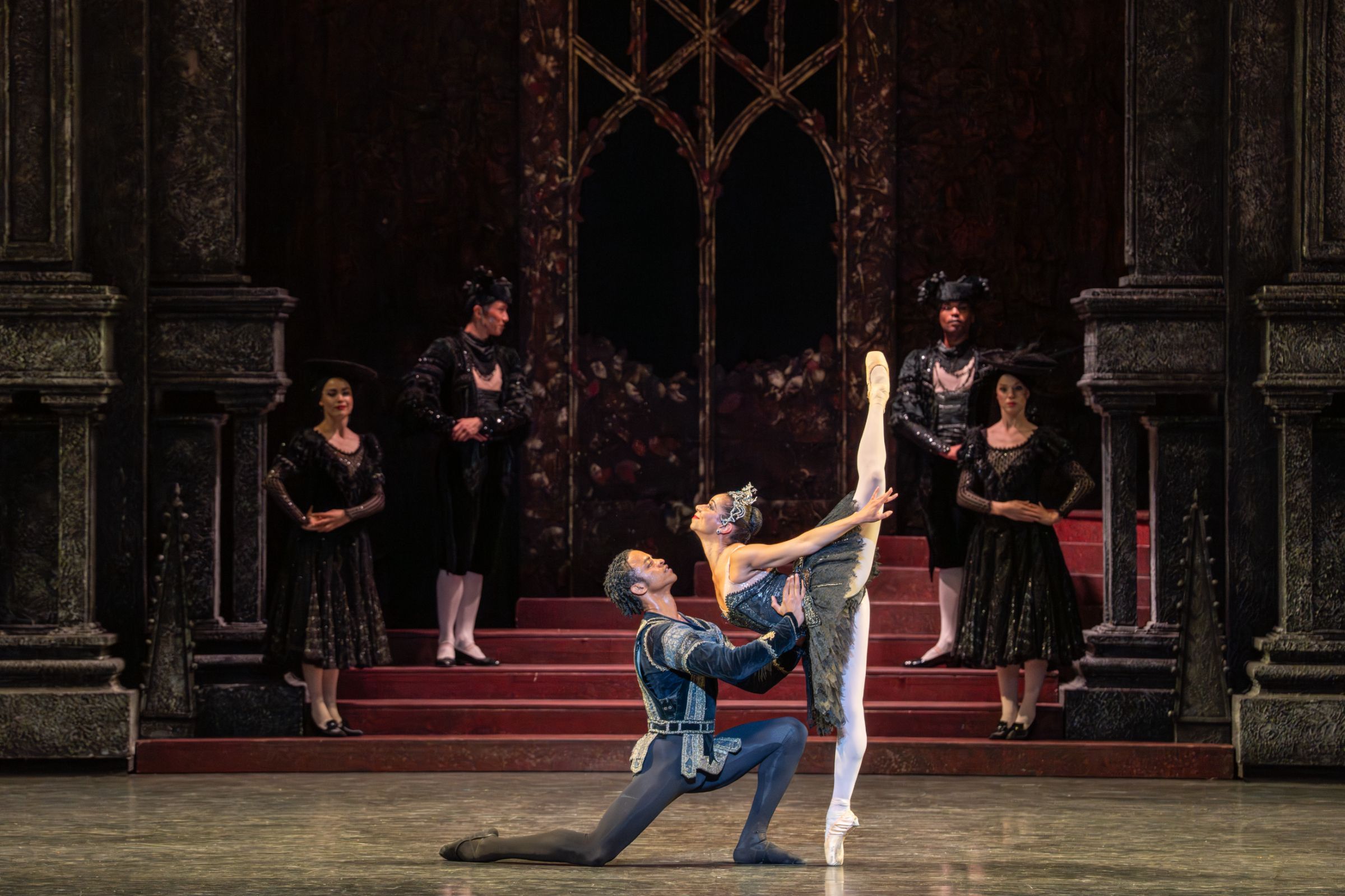 Céline Gittens as Odile and Yasiel Hodelín Bello as Siegfried in the Black Swan pas de deux &copy; Johan Persson