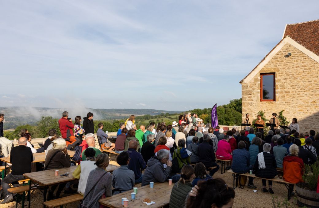 Un petit-d&eacute;jeuner en musique, aux Rencontres musicales de V&eacute;zelay &copy; V. Arbelet / Rencontres musicales de V&eacute;zelay