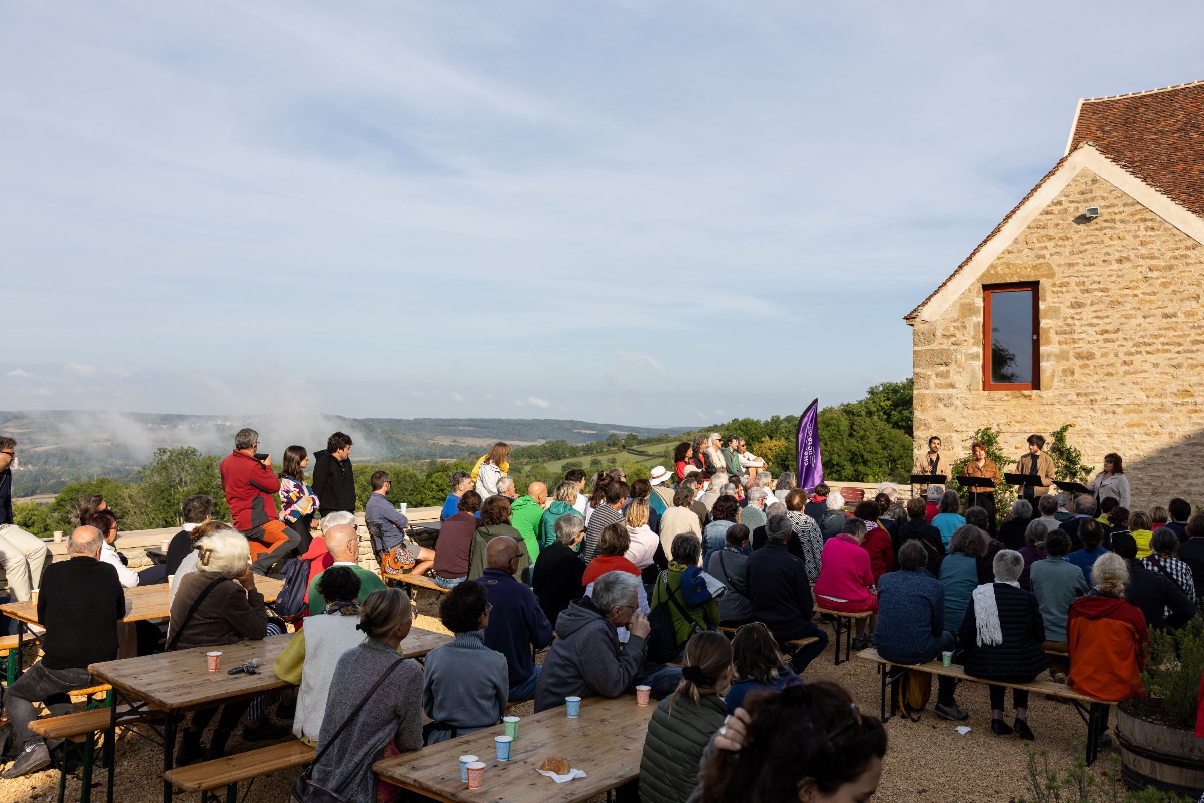 Un petit-déjeuner en musique, aux Rencontres musicales de Vézelay &copy; V. Arbelet / Rencontres musicales de Vézelay