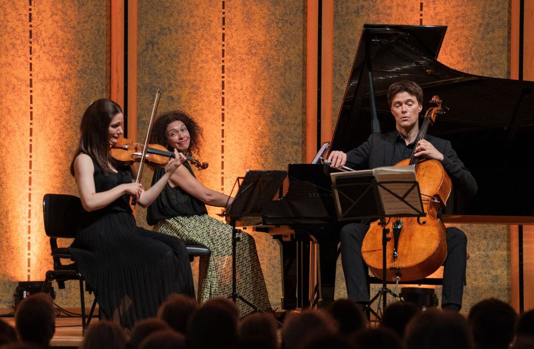 Lena Neudauer, Sebastian Klinger und Marianna Shirinyan © Julia Milberger