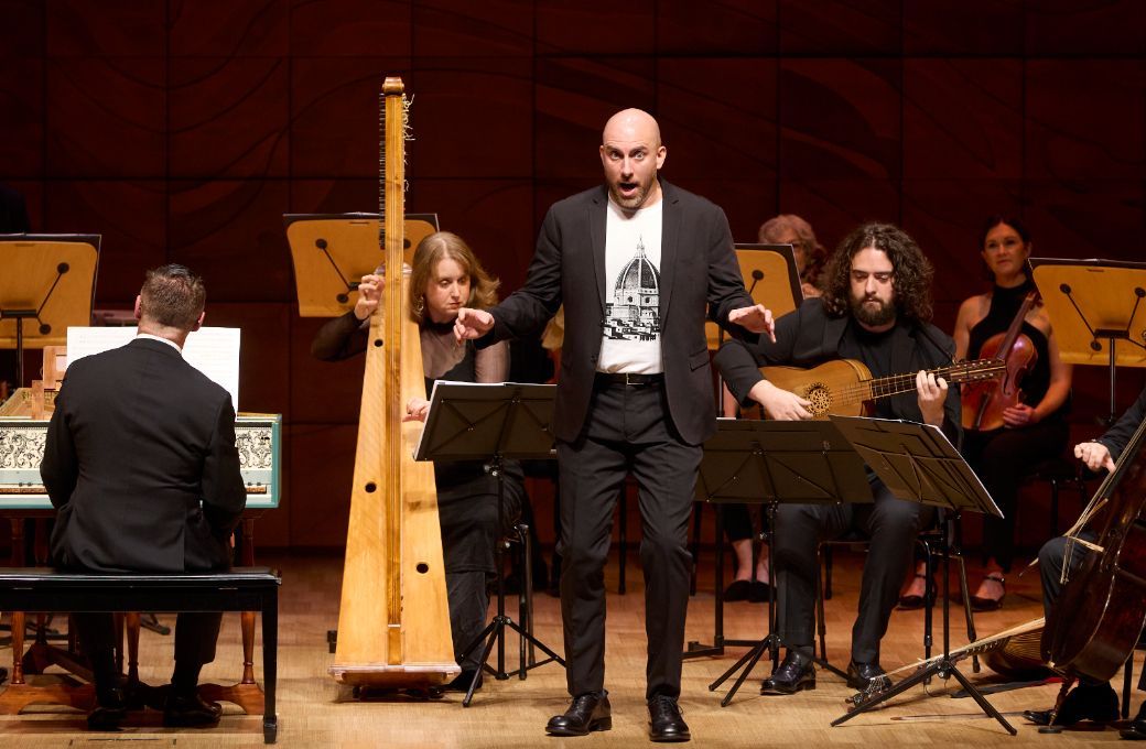 Renato Dolcini and the Australian Brandenburg Orchestra © Laura Maraniti