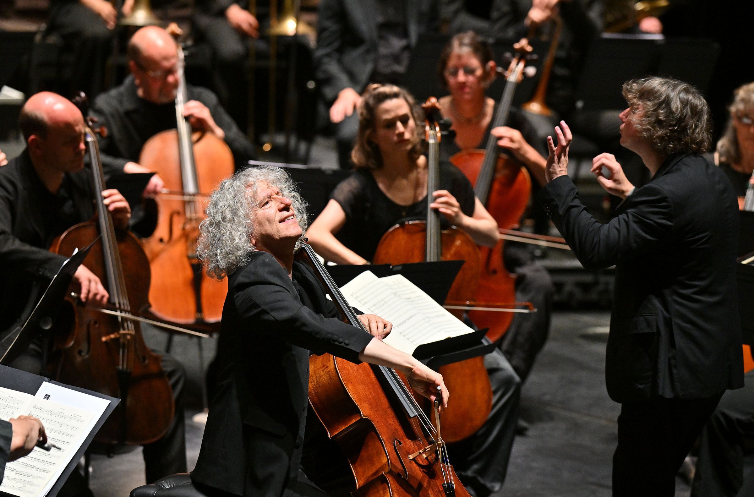 Steven Isserlis, Maxim Emelyanychev and the Orchestra of the Age of Enlightenment © Mark Allan